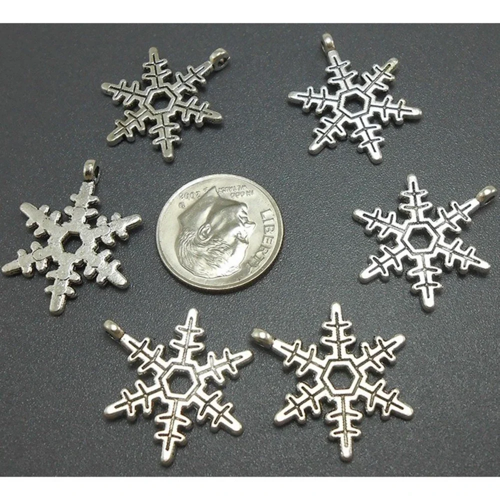 8pcs Snowflake Charms silver tone metal snow‎ flake